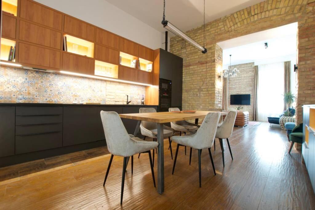 Premium Apartment By Hi5 - Best Ever Budapest Extérieur photo